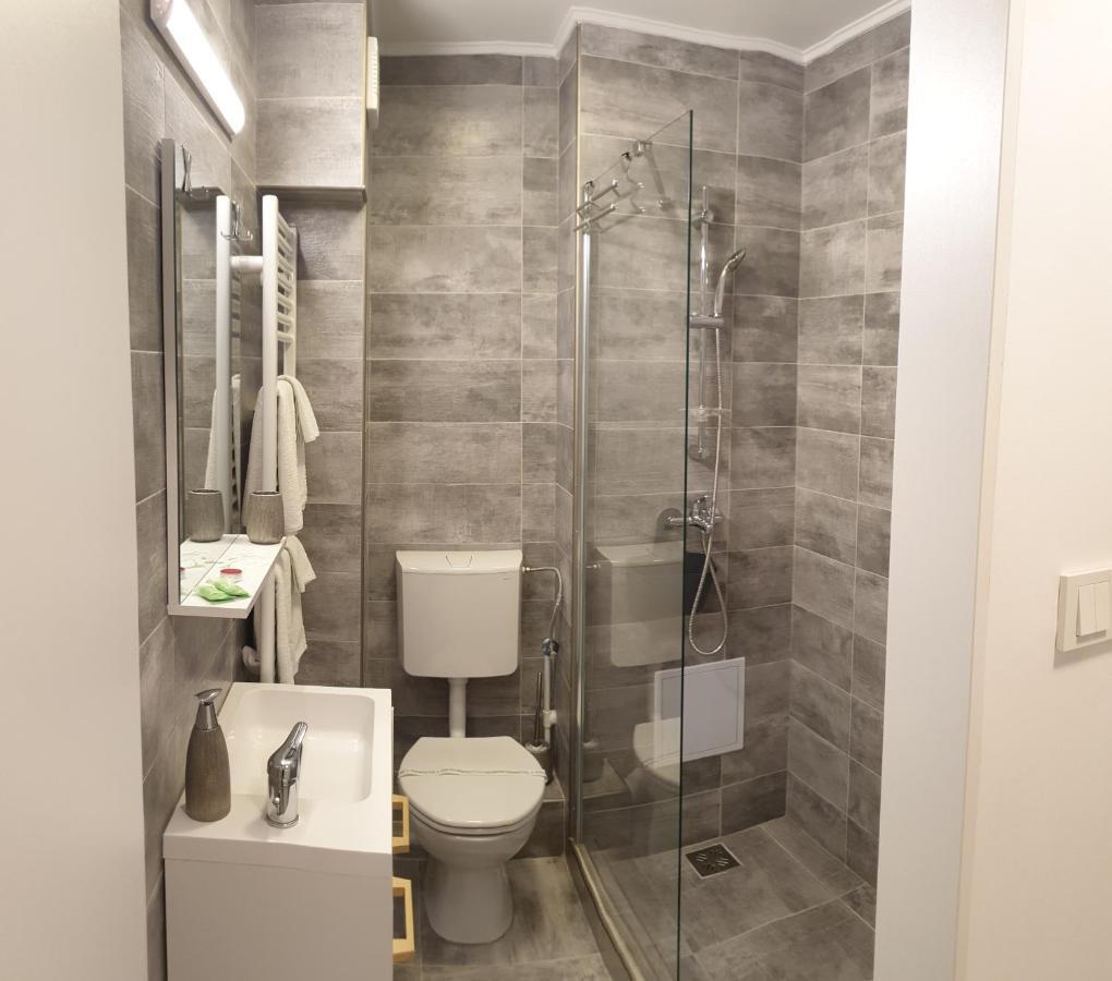 Diamond Apartment Târgu-Mureş Exteriör bild